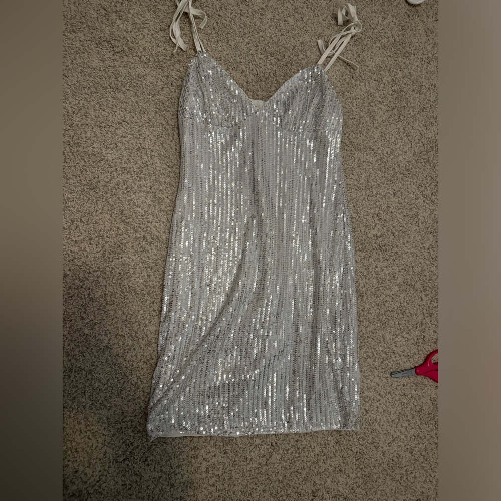 that’s so fetch sparkly silver dress bnwt
